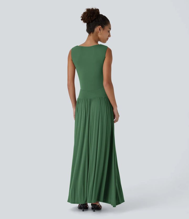 Robe longue décontractée à encolure bateau, bretelles asymétriques, côtés froncés et poches