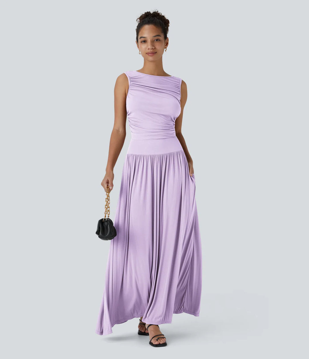 Robe longue décontractée à encolure bateau, bretelles asymétriques, côtés froncés et poches
