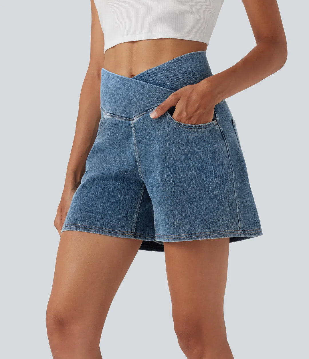 Jean & Marie Short décontracté évasé à jambe large en denim extensible délavé taille haute croisée avec poches multiples