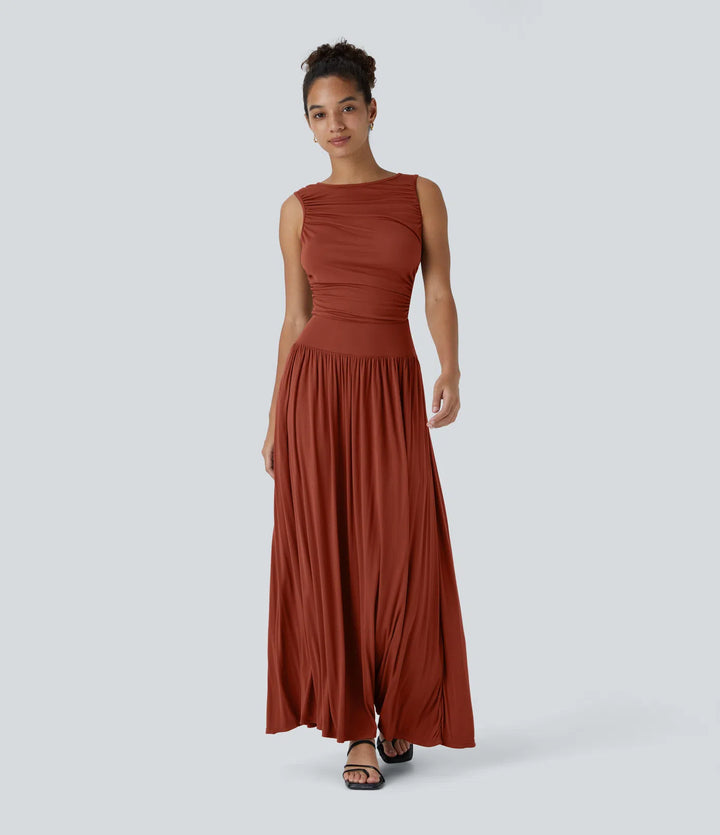Robe longue décontractée à encolure bateau, bretelles asymétriques, côtés froncés et poches