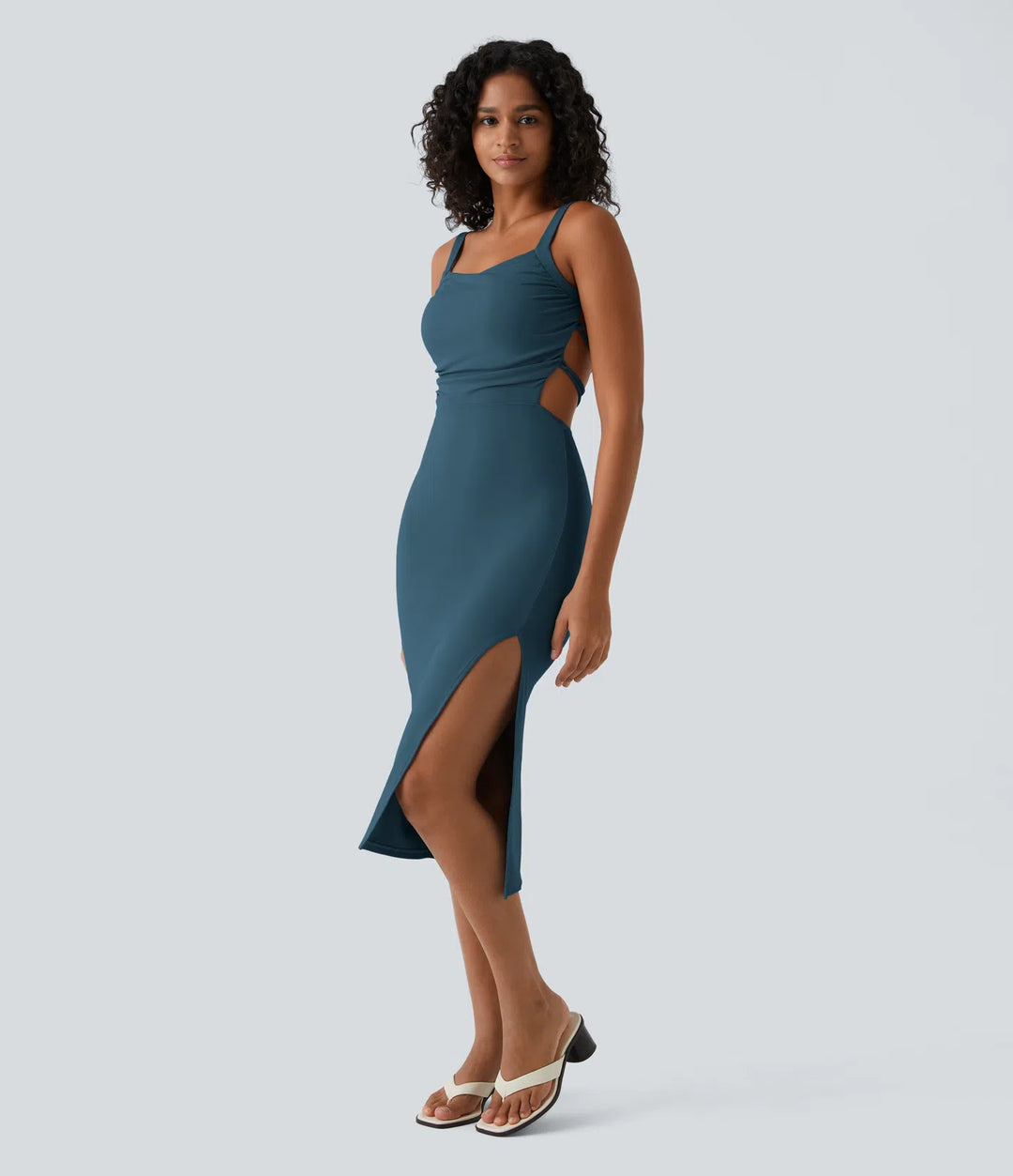 Robe midi casual laquée fendue, brassière intégrée, dos nu croisé