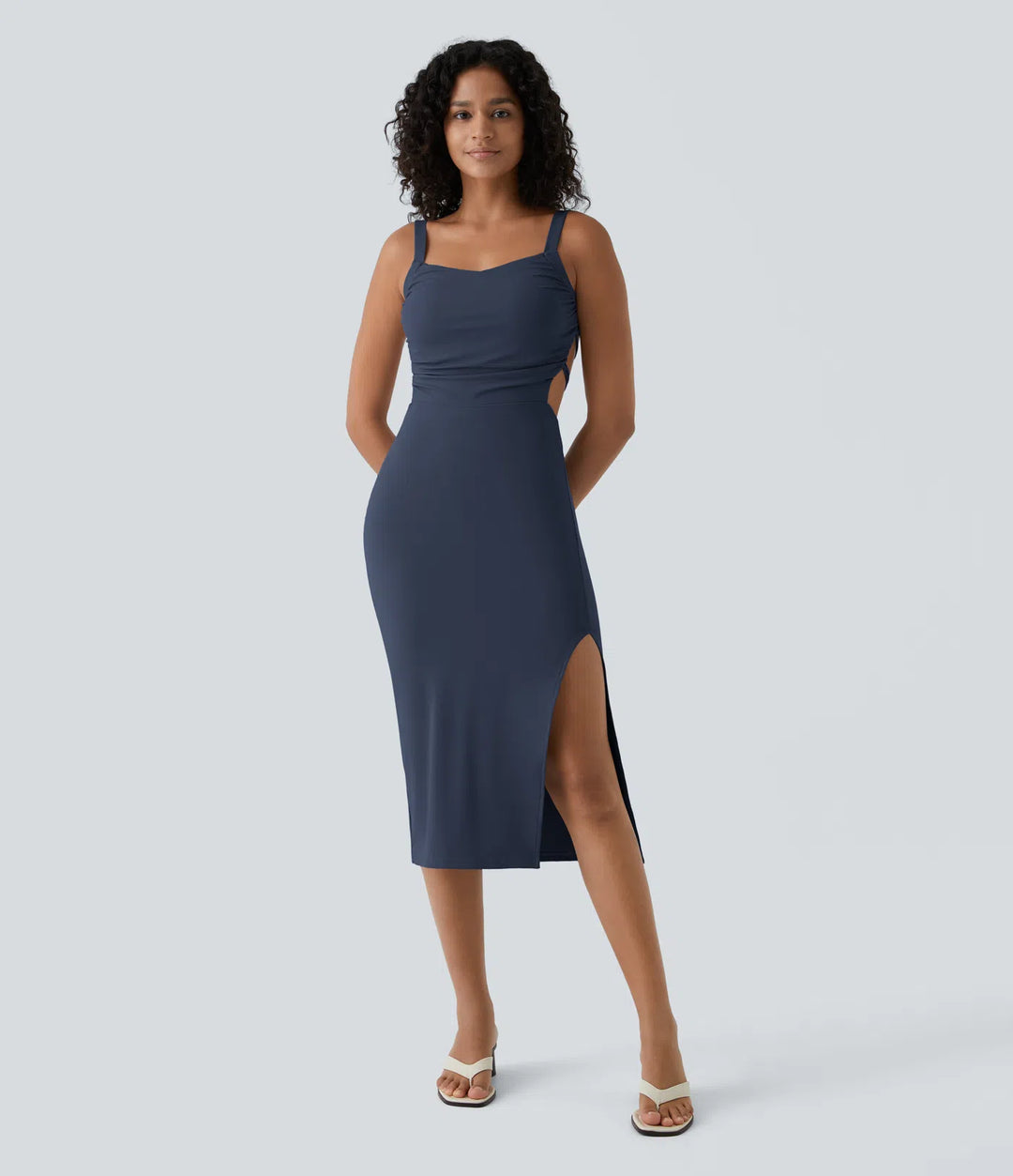 Robe midi casual laquée fendue, brassière intégrée, dos nu croisé