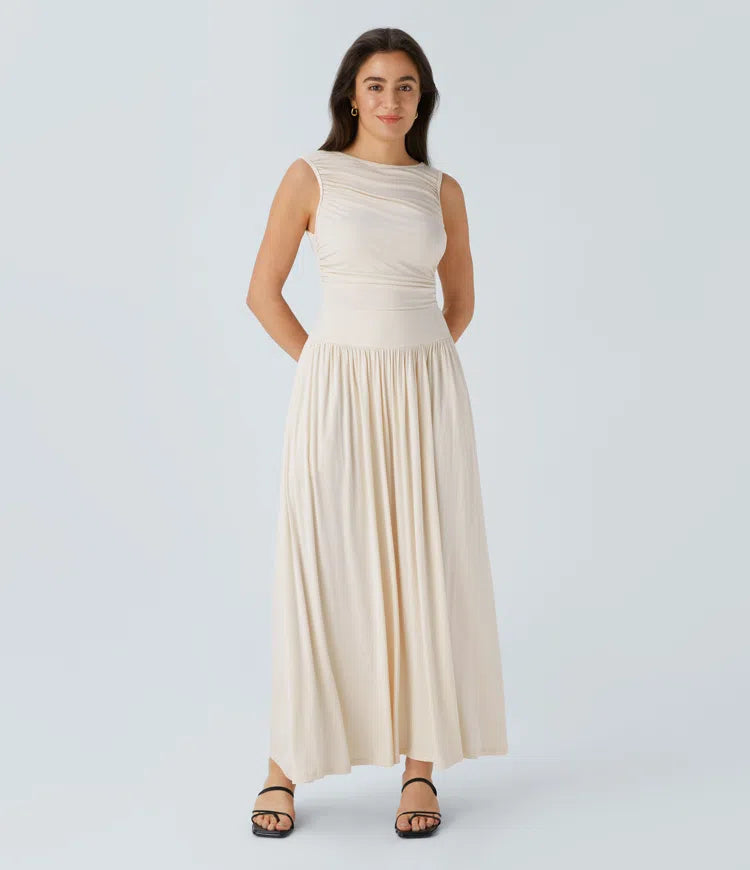 Robe longue décontractée à encolure bateau, bretelles asymétriques, côtés froncés et poches