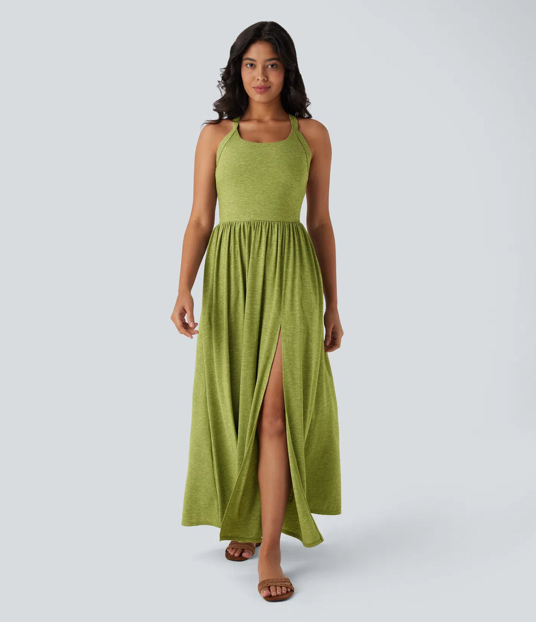 Robe longue fluide fendue avec poches latérales, dos nu et effet torsadé