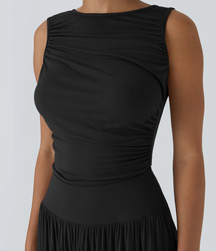 Robe longue décontractée à encolure bateau, bretelles asymétriques, côtés froncés et poches
