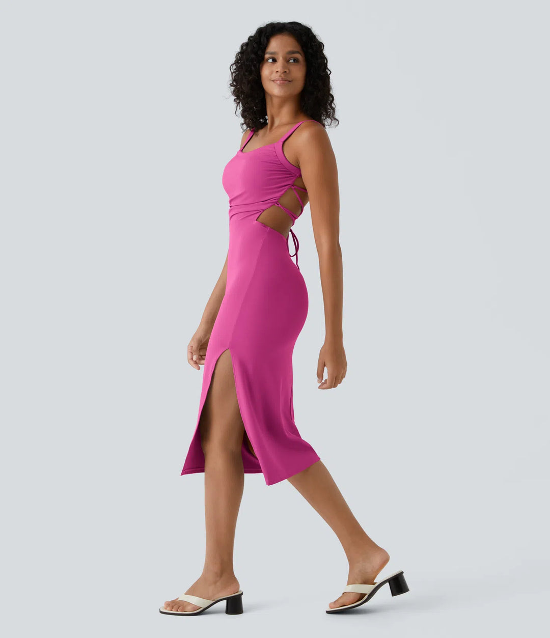Robe midi casual laquée fendue, brassière intégrée, dos nu croisé