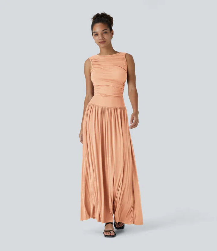 Robe longue décontractée à encolure bateau, bretelles asymétriques, côtés froncés et poches