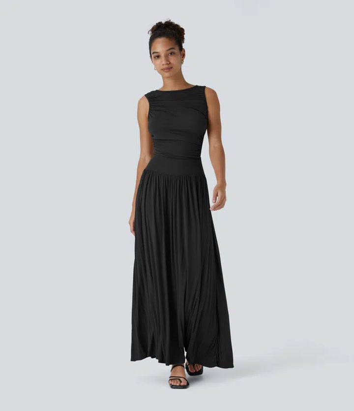 Robe longue décontractée à encolure bateau, bretelles asymétriques, côtés froncés et poches