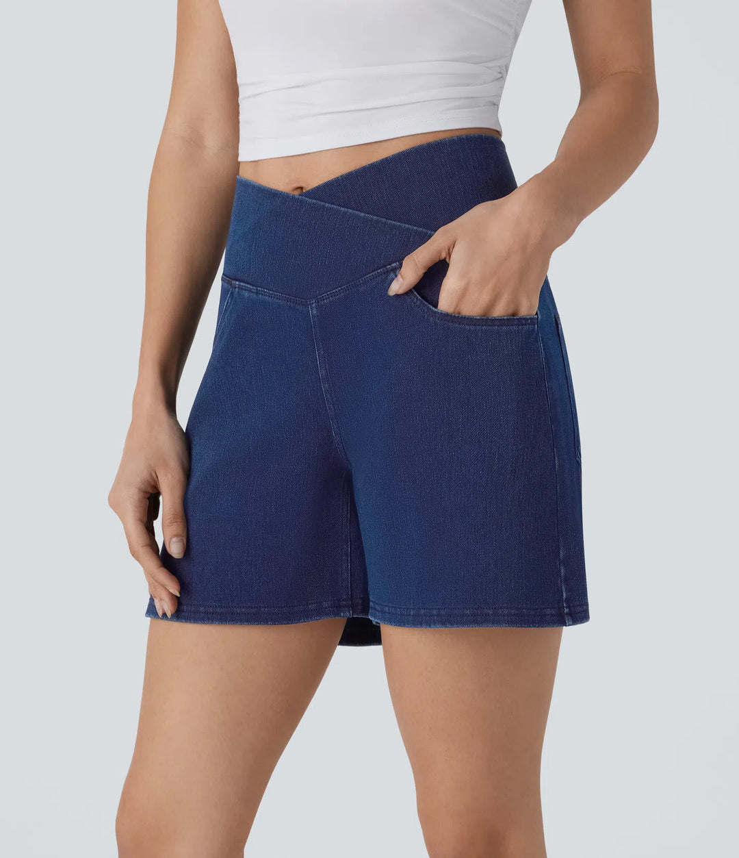 Jean & Marie Short décontracté évasé à jambe large en denim extensible délavé taille haute croisée avec poches multiples