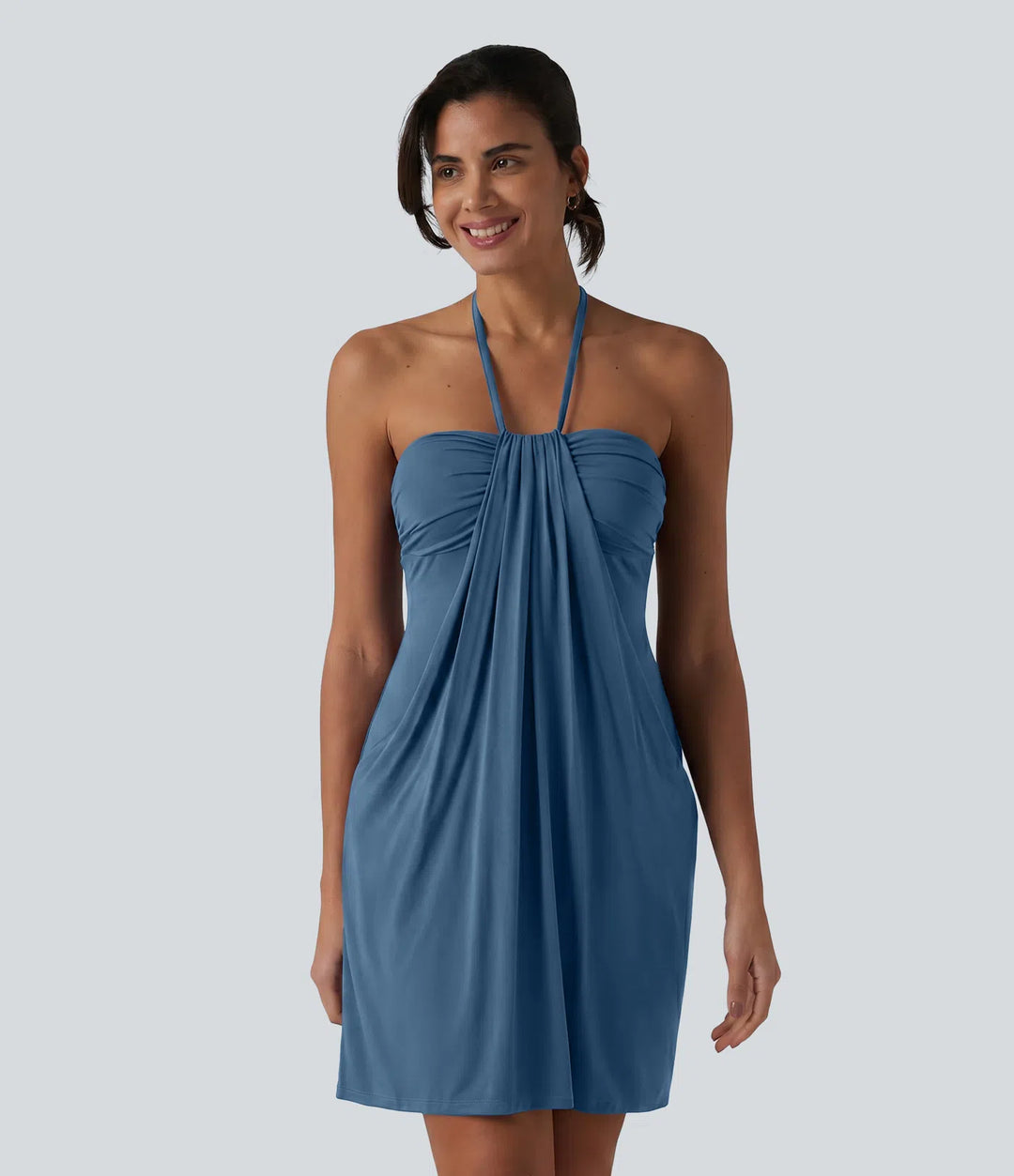 Robe resort mini dos nu à col licou avec lien noué dans le dos et poches