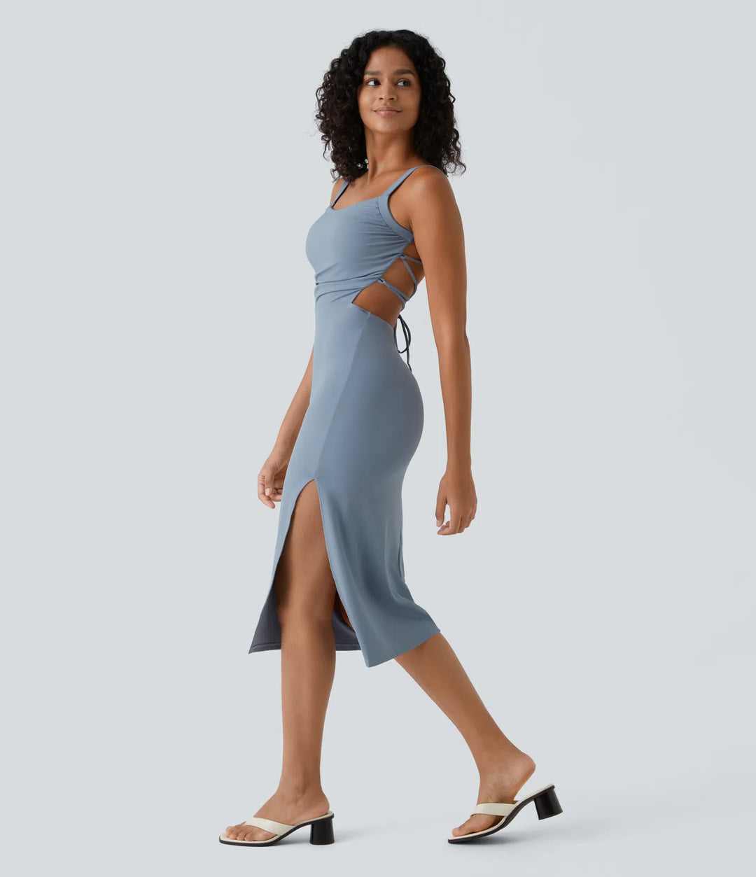 Robe midi casual laquée fendue, brassière intégrée, dos nu croisé