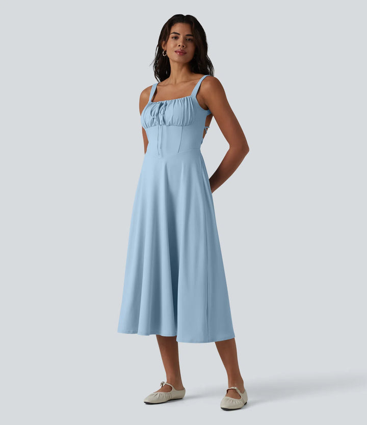 Robe fluide midi de villégiature sans manches, encolure carrée, dos nu croisé, fronces et soutien-gorge intégré