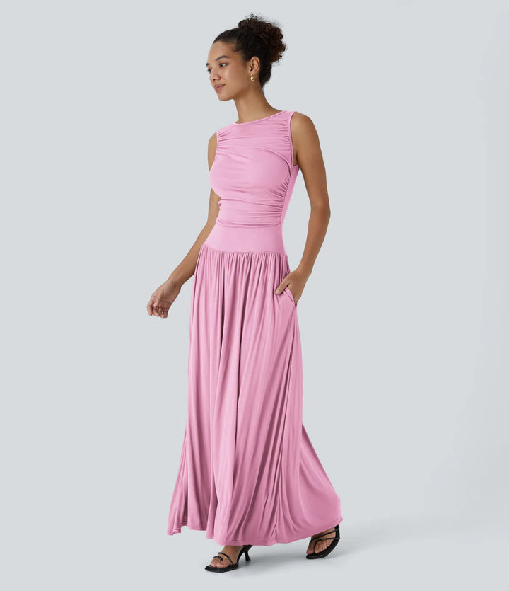 Robe longue décontractée à encolure bateau, bretelles asymétriques, côtés froncés et poches