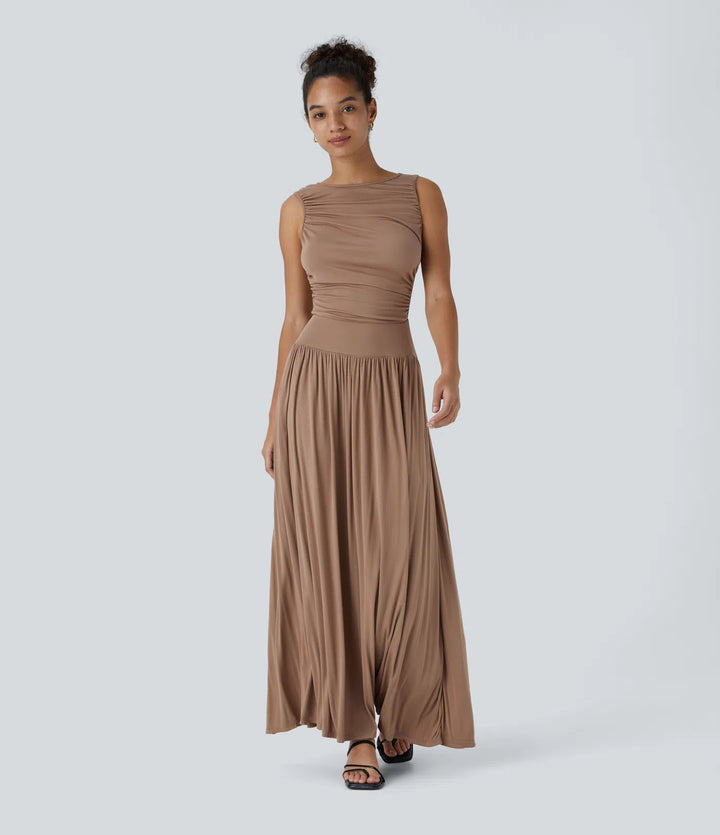 Robe longue décontractée à encolure bateau, bretelles asymétriques, côtés froncés et poches
