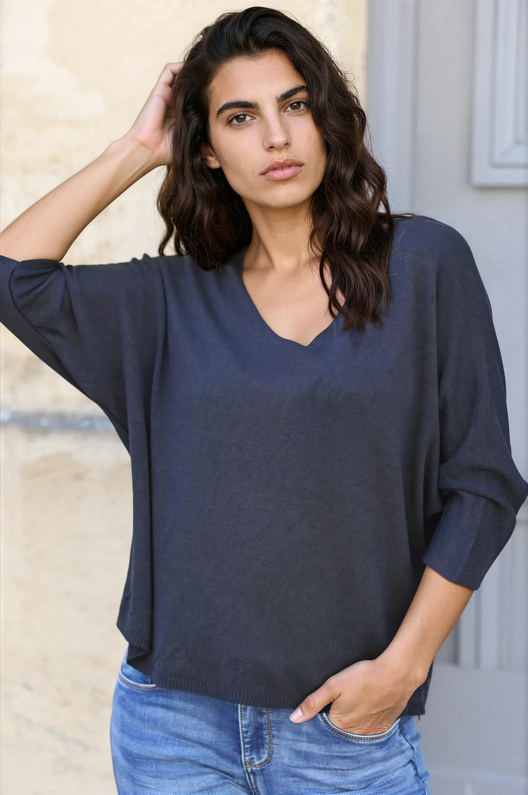 Top noir jersey manches chauve souris