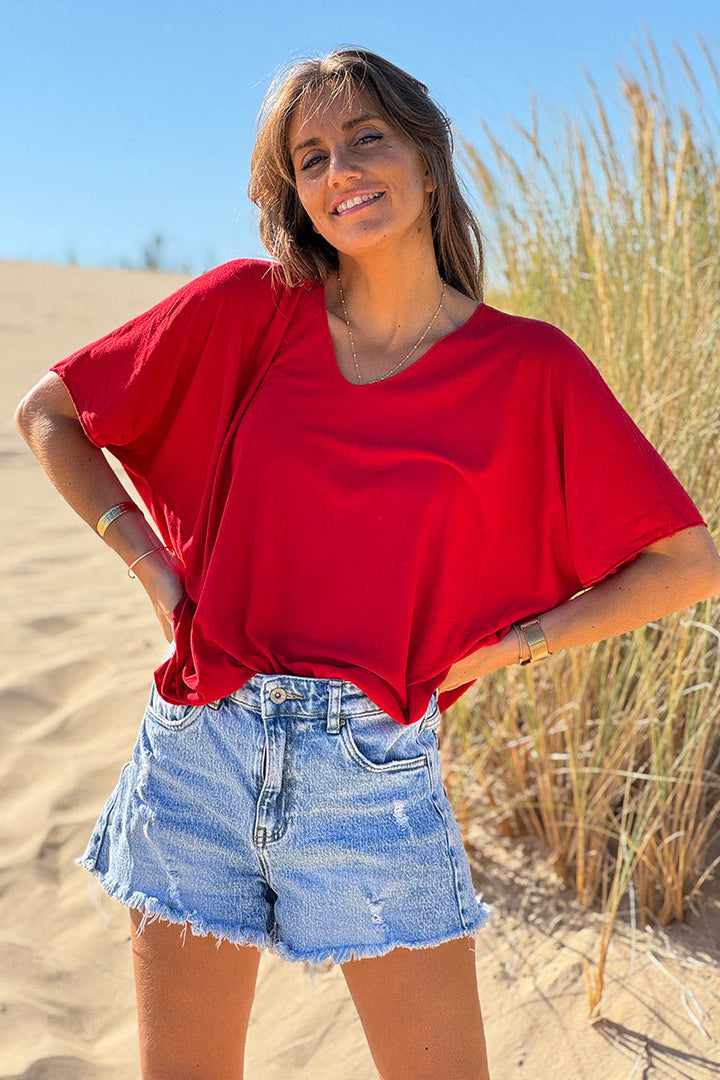 Top rouge fluide confort et stretch col v