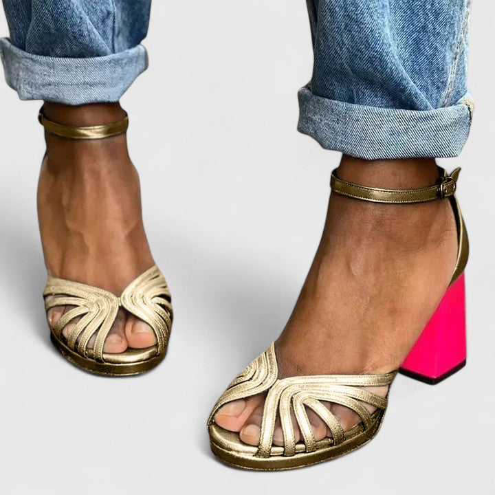 Noelyrah | Talons Sophistiqués